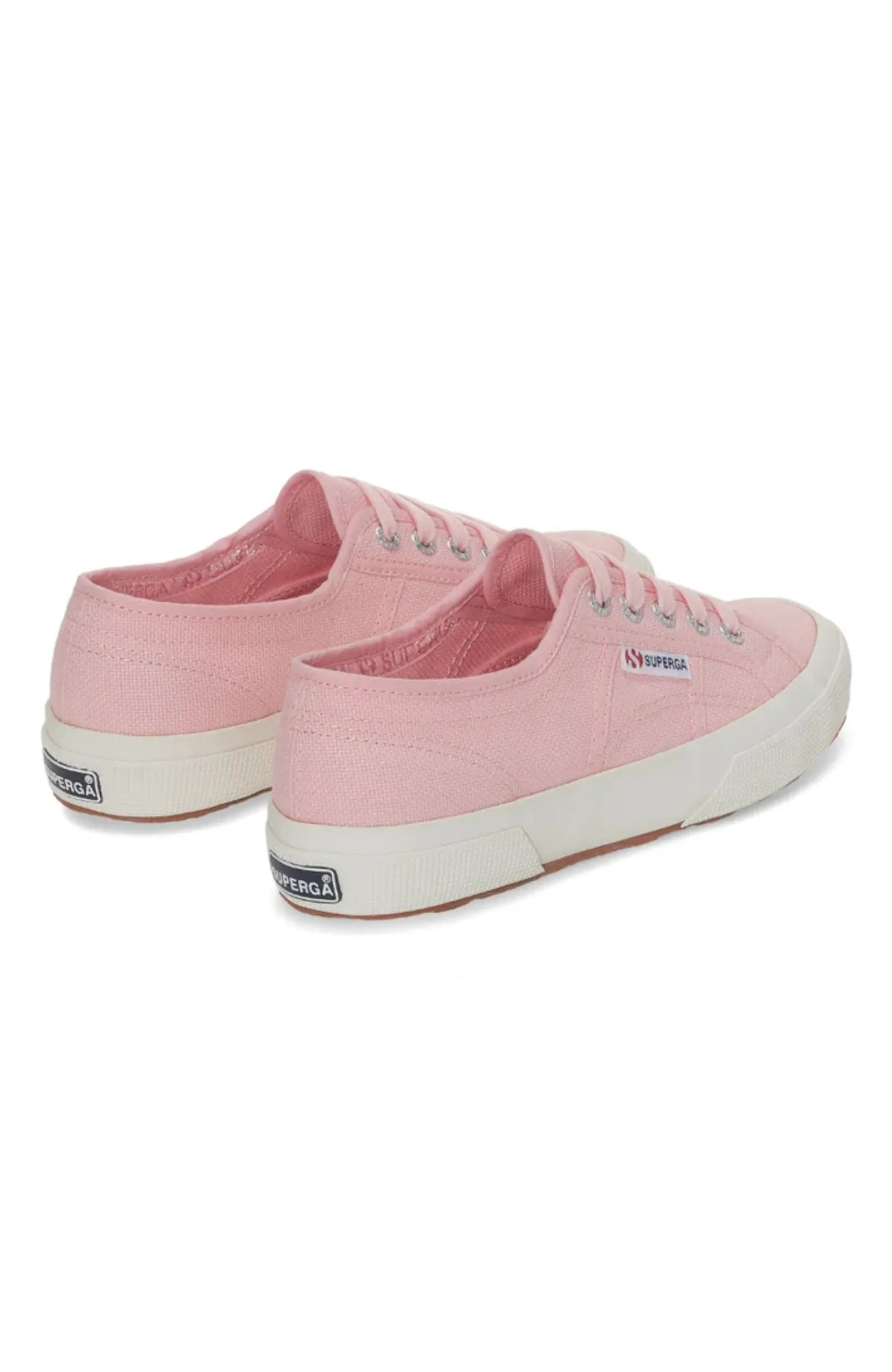 2750 Cotu Classic Pink Tickled Favorio