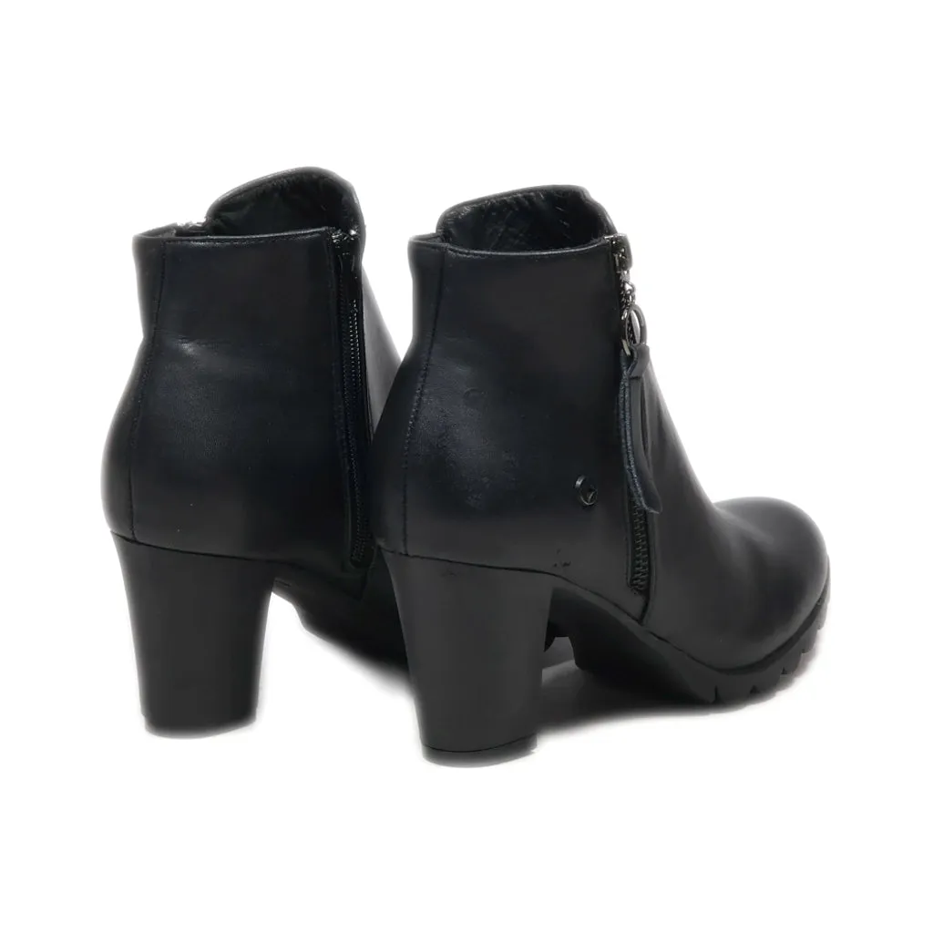 Armando Ankle Boots Leather Black Colour For Women