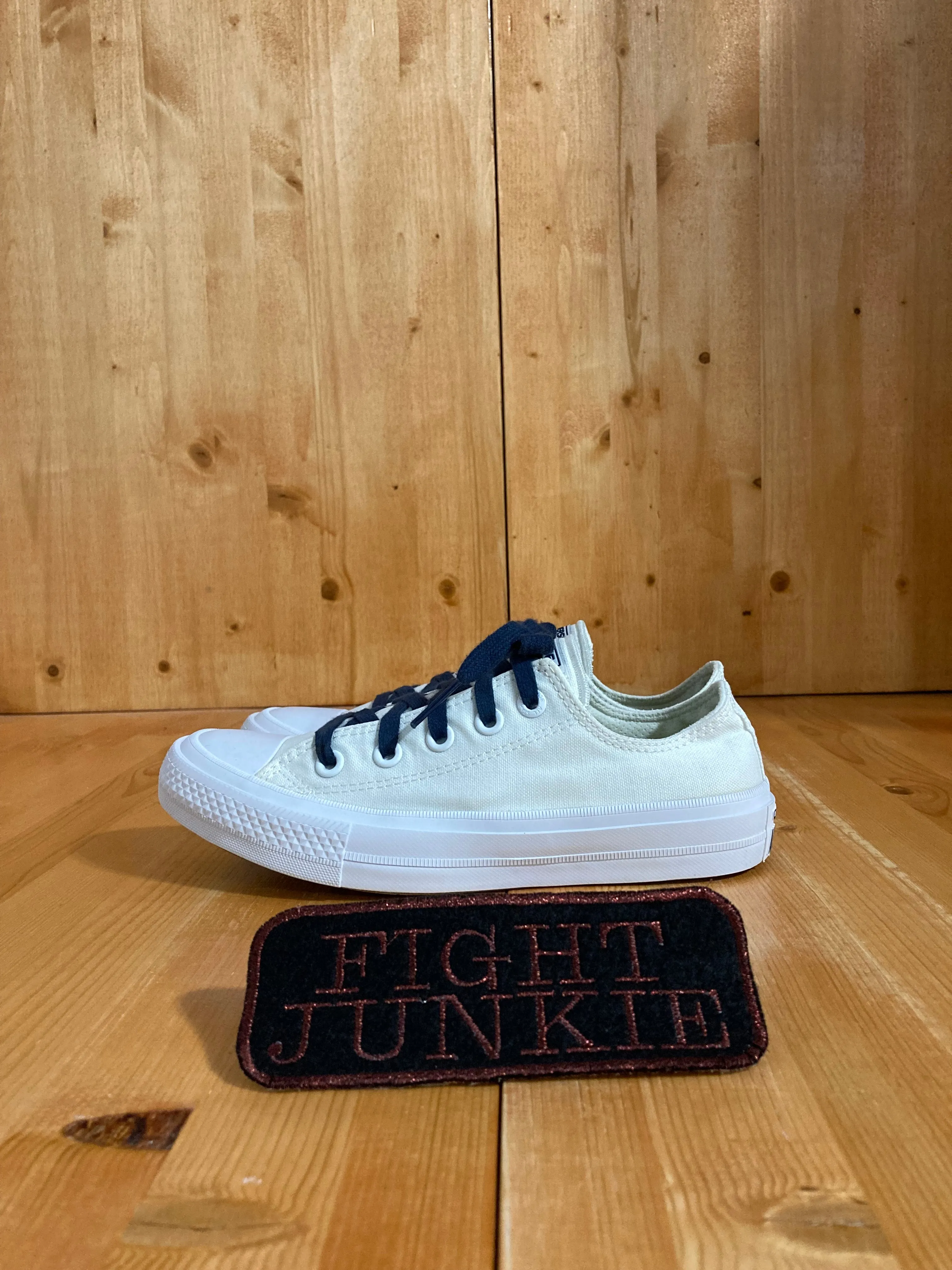 CONVERSE CHUCK TAYLOR 2 ALL STAR LUNARLON Youth Size 4 Canvas Low Top Shoes Sneakers Triple White 250154C