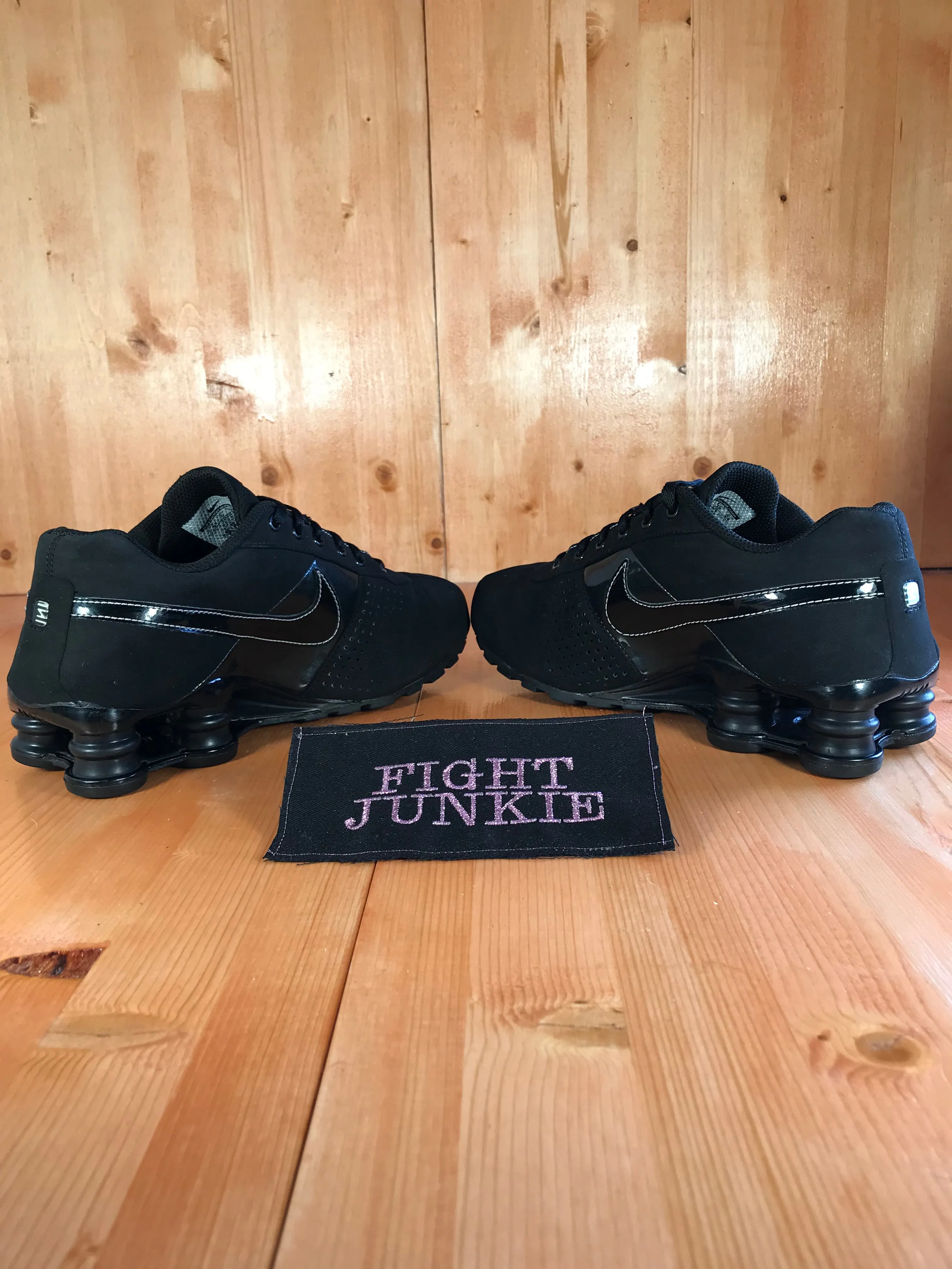 NIKE SHOX DELIVER Youth Size 5.5Y Suede Black On Black Shoes Sneakers