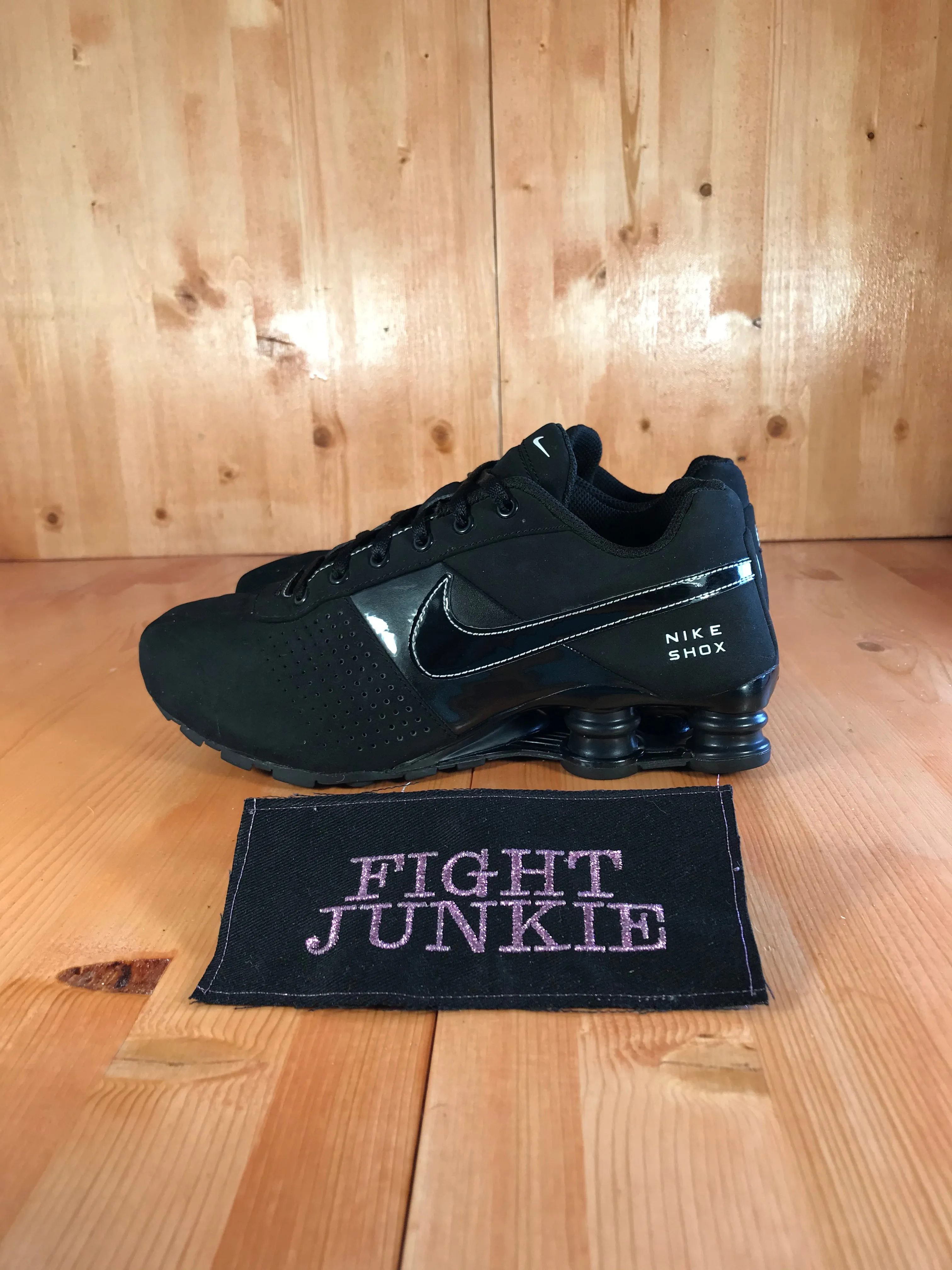 NIKE SHOX DELIVER Youth Size 5.5Y Suede Black On Black Shoes Sneakers