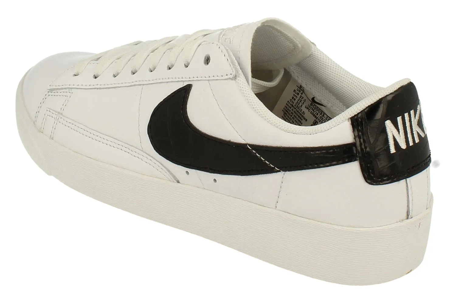 Nike Womens Blazer Low Trainers Bq0033 100