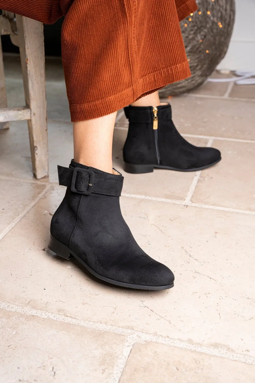 Saturn Recycled Vegan Suede Boots | Black