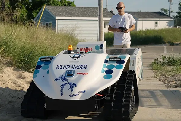 Searial Cleaners BeBot - Beach Cleaning Robot