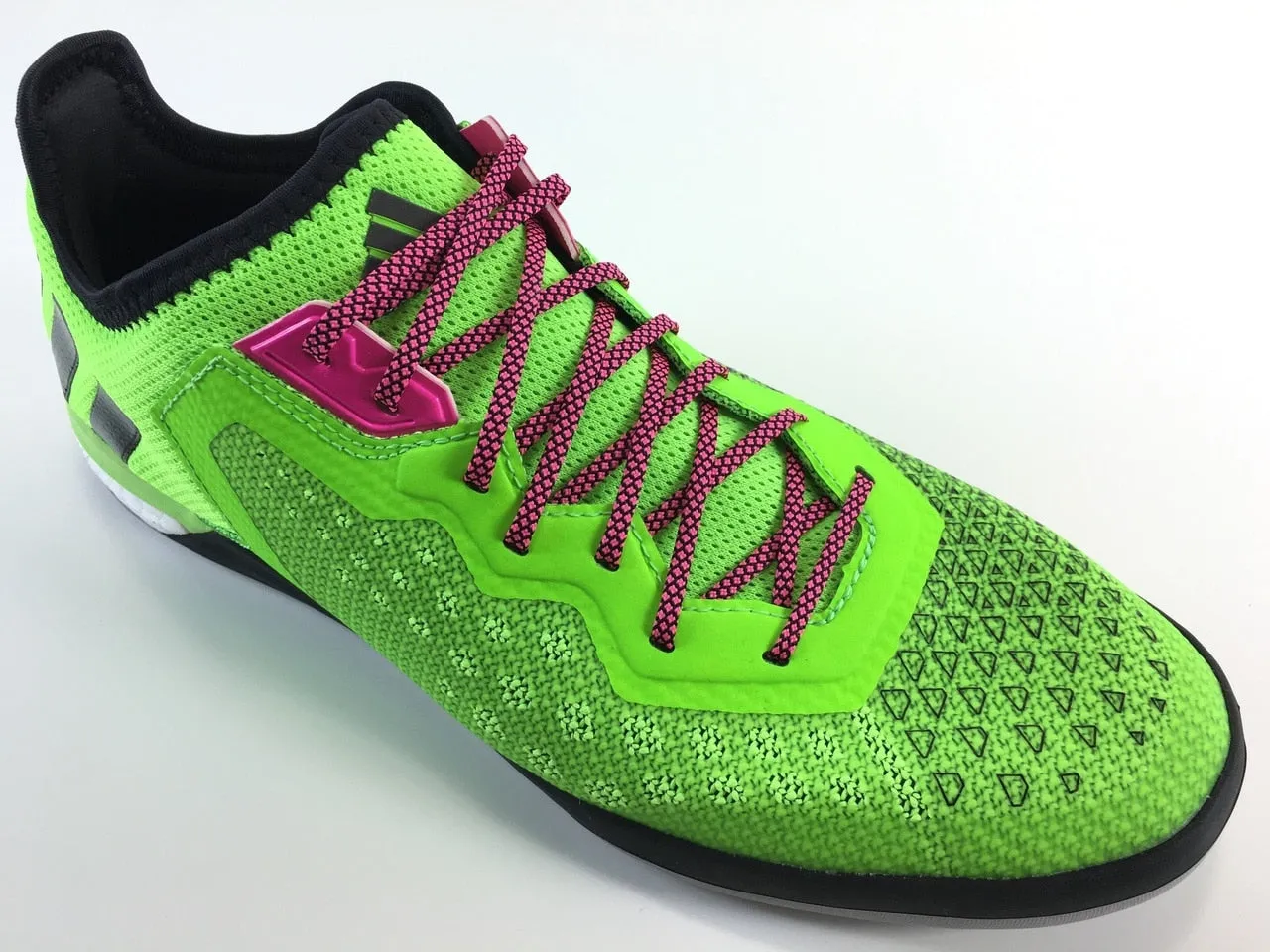 SR4U Laces Grid Pink Premium