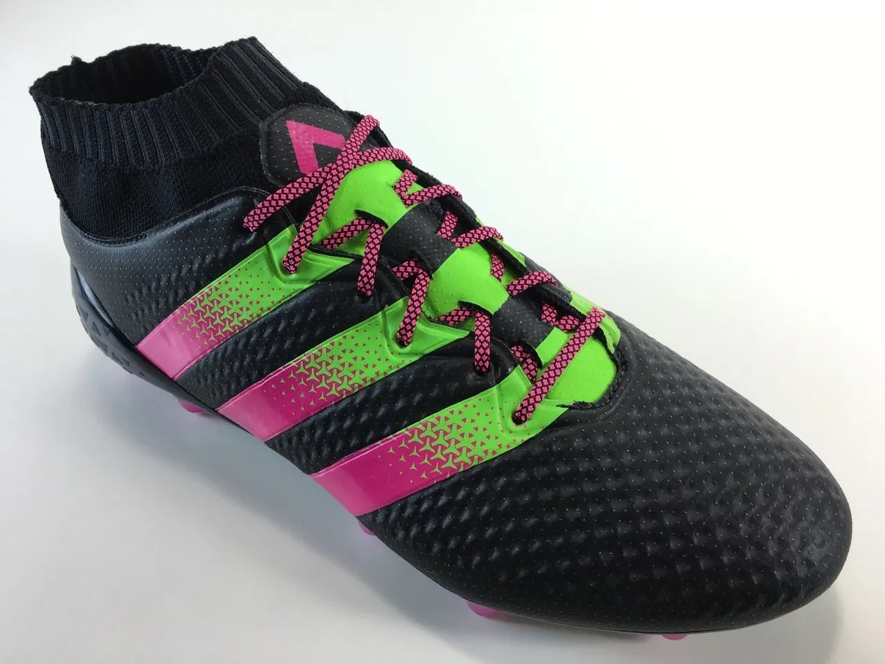 SR4U Laces Grid Pink Premium