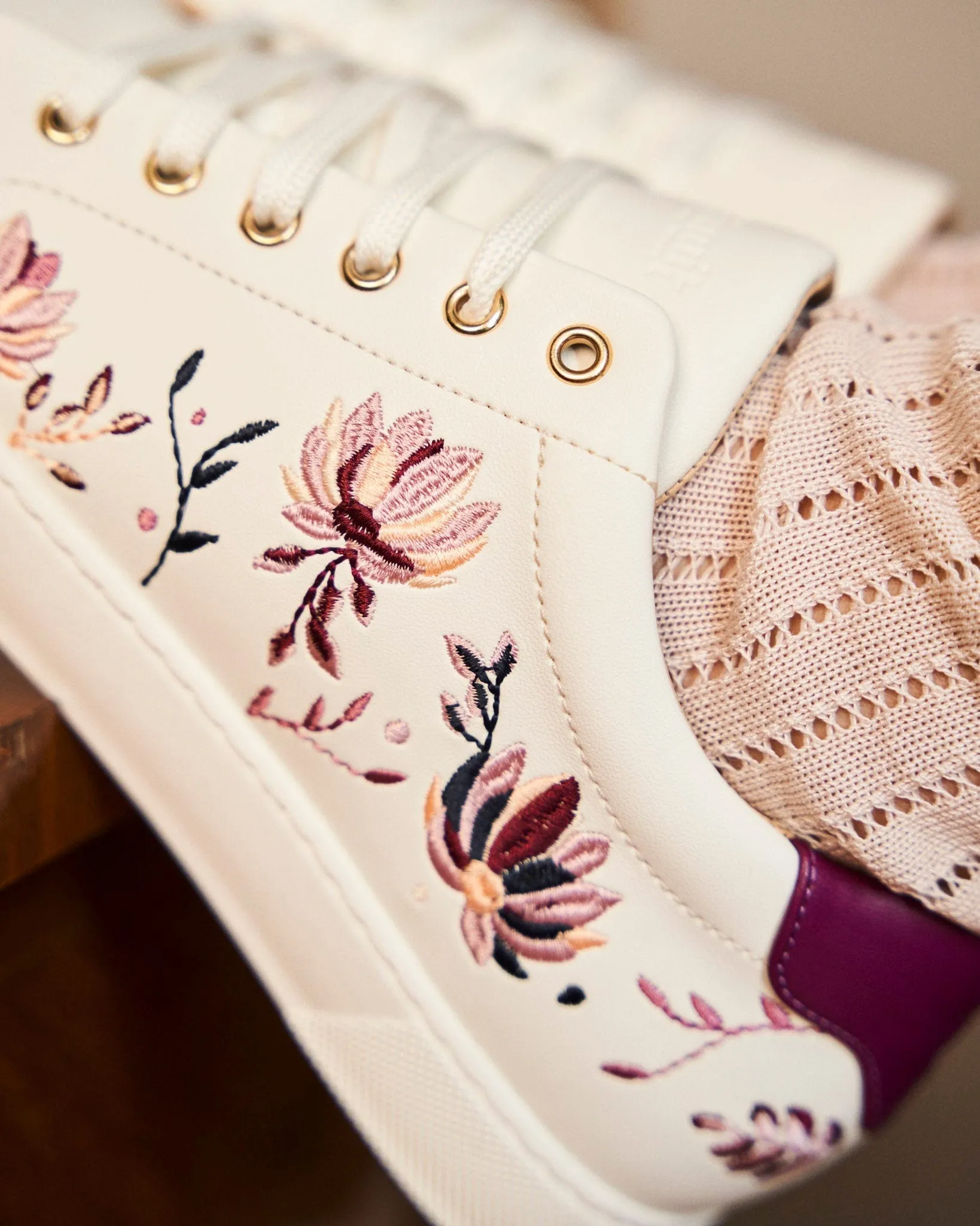 Virevolte Recycled Grain Leather Embroidered Vegan Sneakers | Peonies