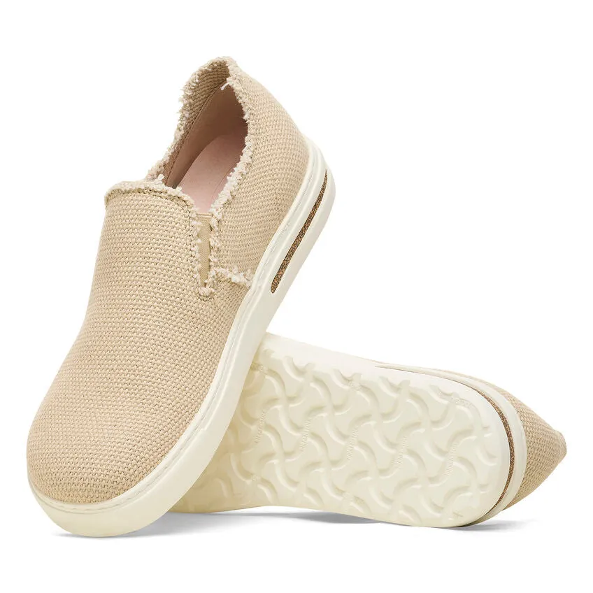 WOMEN'S BEND SLIP ON