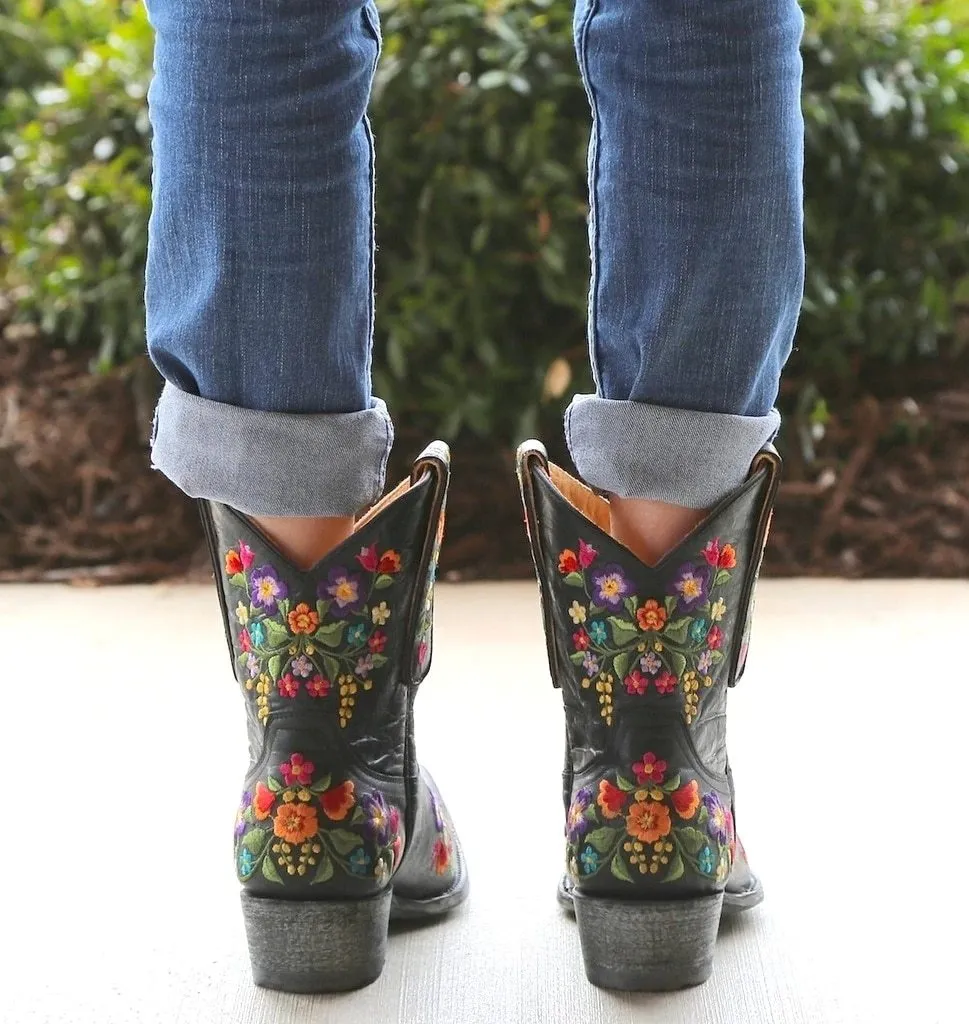 Women's vintage flower embroidery ankle high cowboy boots pointed toe chunky low heel boots