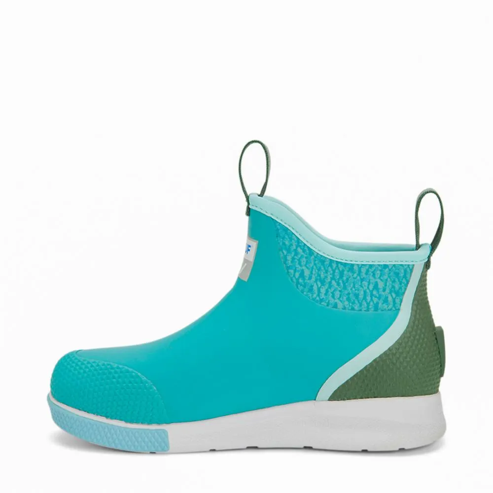 Xtratuf Women's S 6 Adb Sport Ankle Deck Boot Sport Teal M